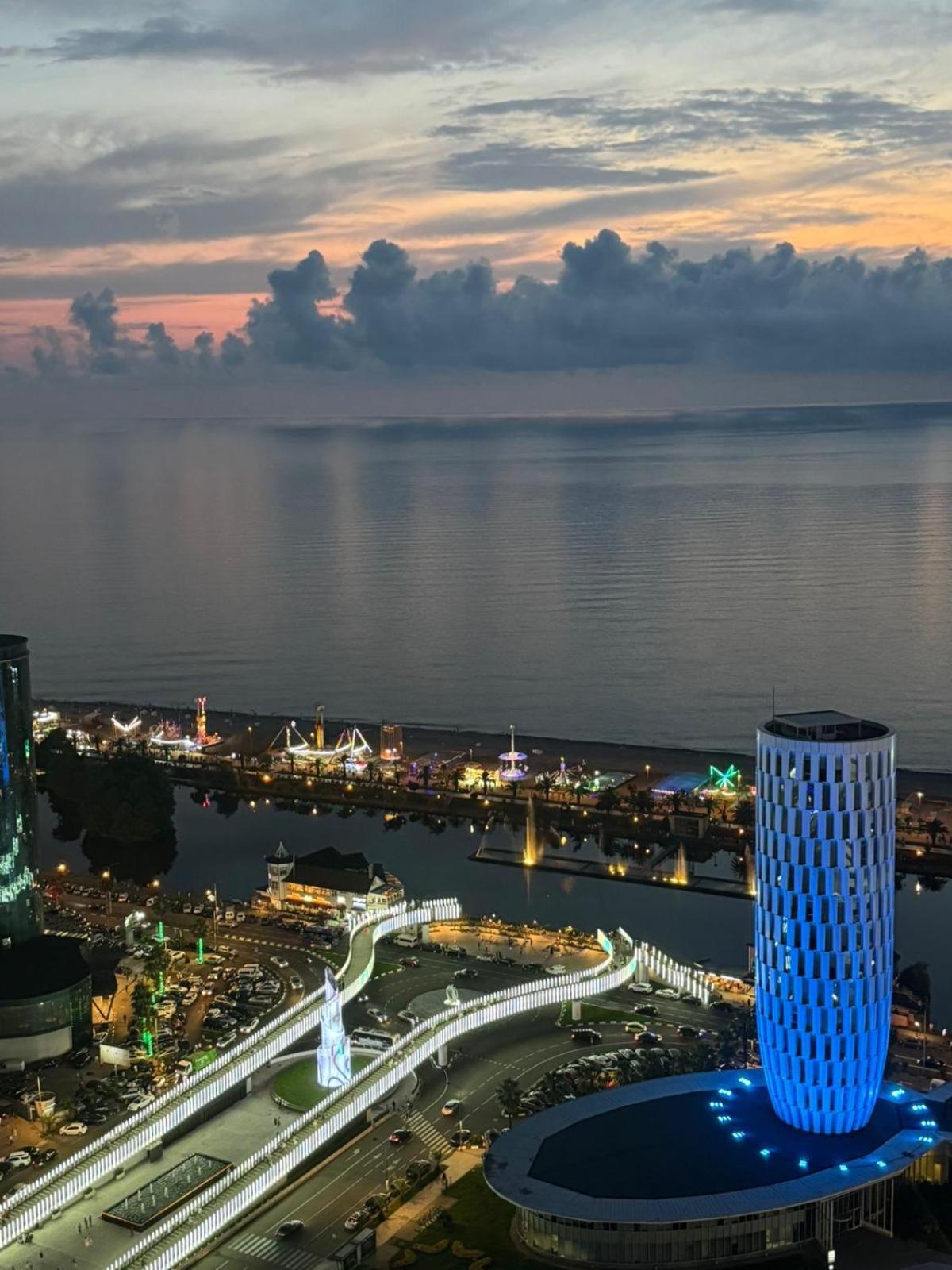 Moonlight Apart-Hotel Batumi Exterior photo